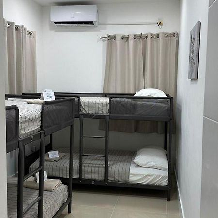 203 Miami Shared Rooms For Men Central Comfortable, Affordable Buitenkant foto