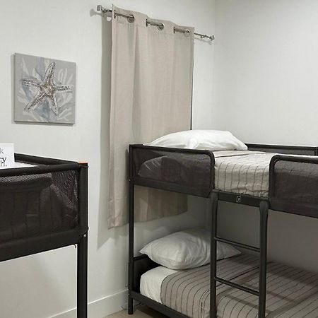203 Miami Shared Rooms For Men Central Comfortable, Affordable Buitenkant foto