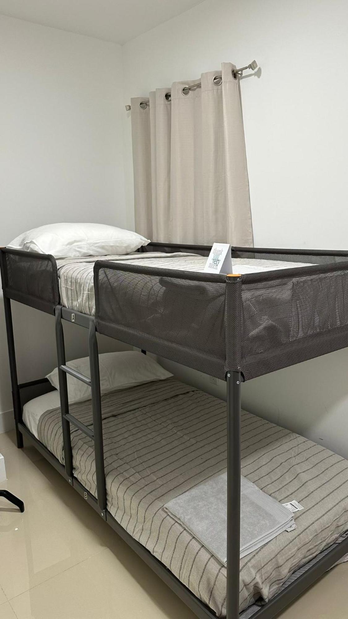 203 Miami Shared Rooms For Men Central Comfortable, Affordable Buitenkant foto